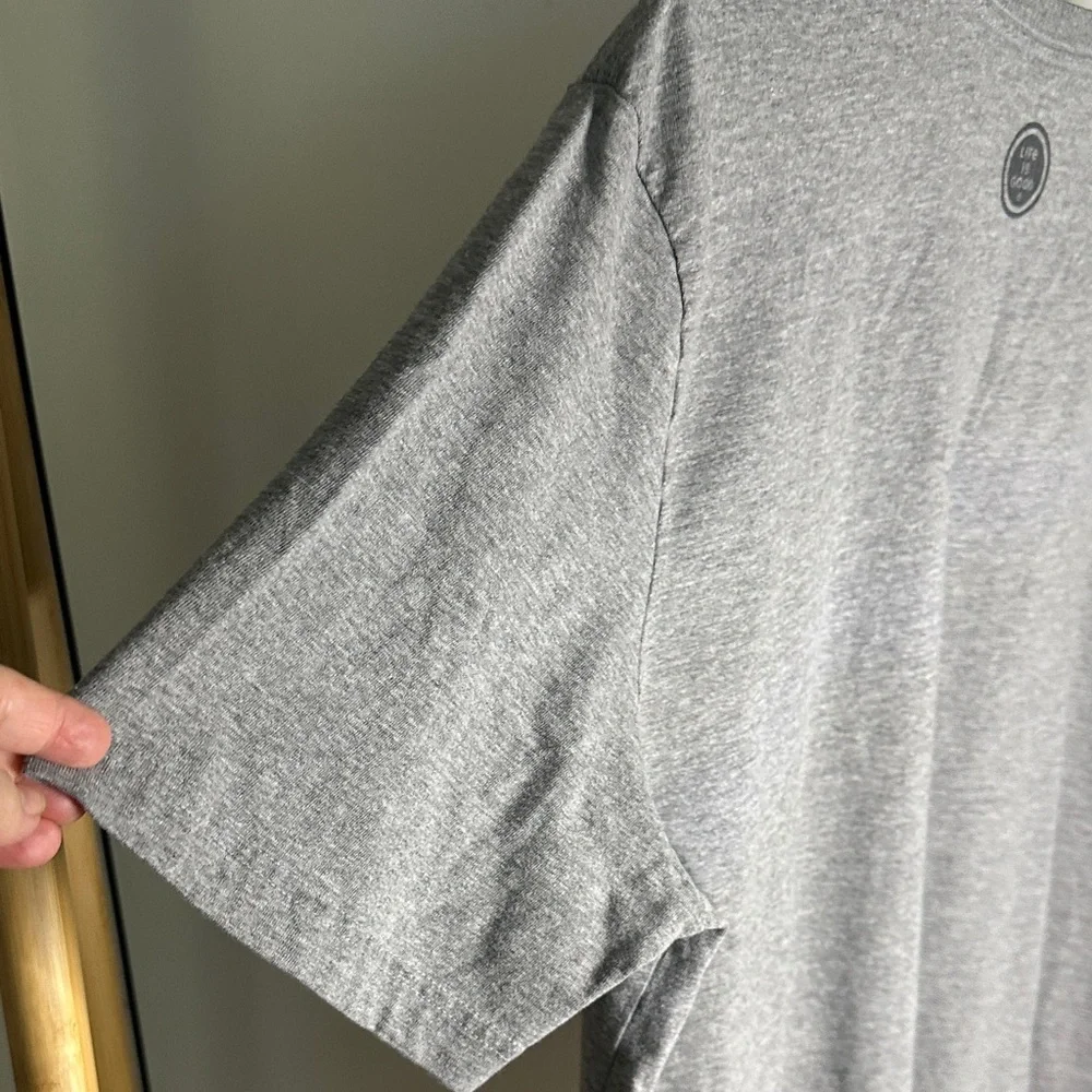 Life Is Good Gray Short-Sleeve Tee‎ with Yellow & Navy Graphic cornhole